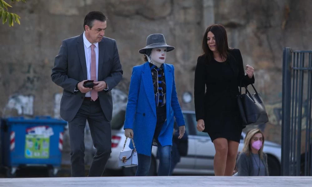 Επίθεση με βιτριόλι: «Στην Αγγλία ο δράστης καταδικάστηκε σε δις ισόβια και εδώ θα βγει σε 5 χρόνια»